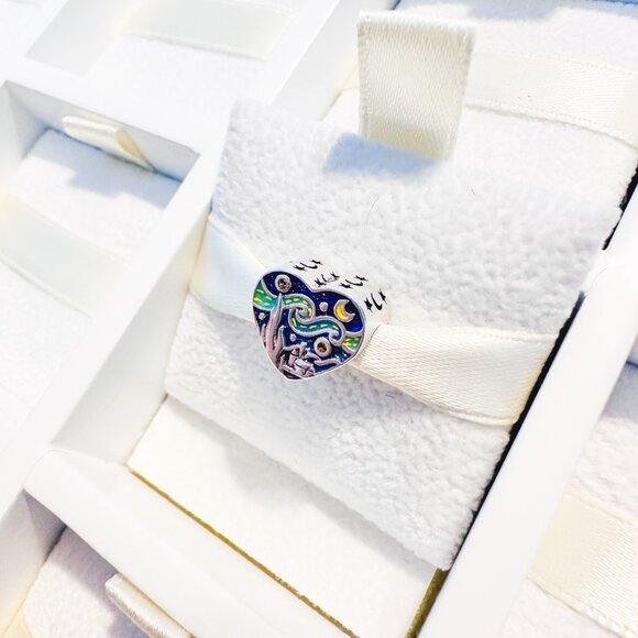 925 Sterling Silver Glow In The Dark Van Gogh Starry Night Heart Charm - Picture 8 of 8
